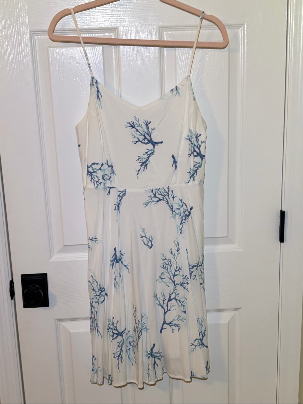Old Navy White Spaghetti Strap Dress with Blue Coral Print Motif. Size Large